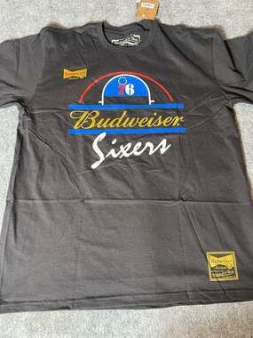 NWT Mitchell & Ness x Budweiser NBA Philadelphia 76ers In The Paint Black Graphi